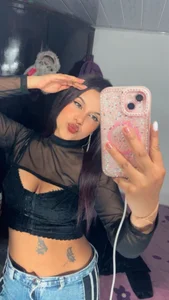 Raven_Lilith Public Pic 3