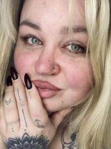 ZaraReignn Public Pic 9