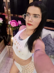 isabellaa_clarkk kullanıcısının 🤍🥵 albümü -  2 fotoğraf