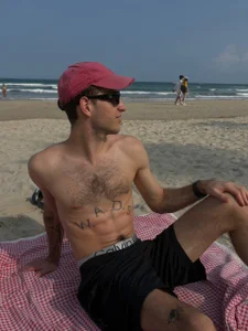 DarkRogue19 Public Pic