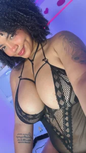 MalaikaBrown kullanıcısının 🍑 Juicy Curves Unleashed albümü -  fotoğraf