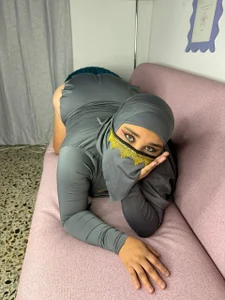 Samira_Zayd I don't need to say much... my gaze is already inviting you 💜🔥 사진 3