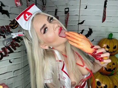 Milana_Sapphire Happy Halloween Pic 7