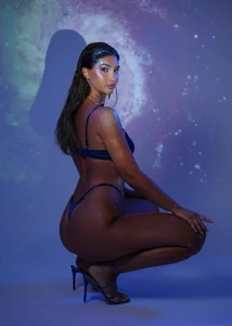 SarahPeach8 Cosmic Bloom  2. fénykép