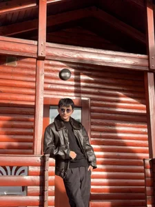 Sr_evann Me in the cabin Immagine  2