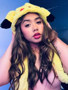 issie_cute Public Pic