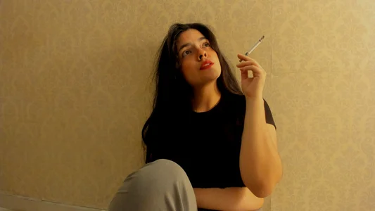 sofiaclausss Cigar and me sexfoto 3