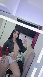 Ashly_bloom_ Public Kuva 5