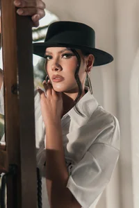 NiaSalvatore Fierce, bold, unstoppable Pic 3