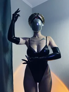 Jane_Bright Atomic Heart صورة واحدة|Jane_Bright Atomic Heart صورتان|Jane_Bright Atomic Heart  4 صور|Jane_Bright Atomic Heart  4 صورة