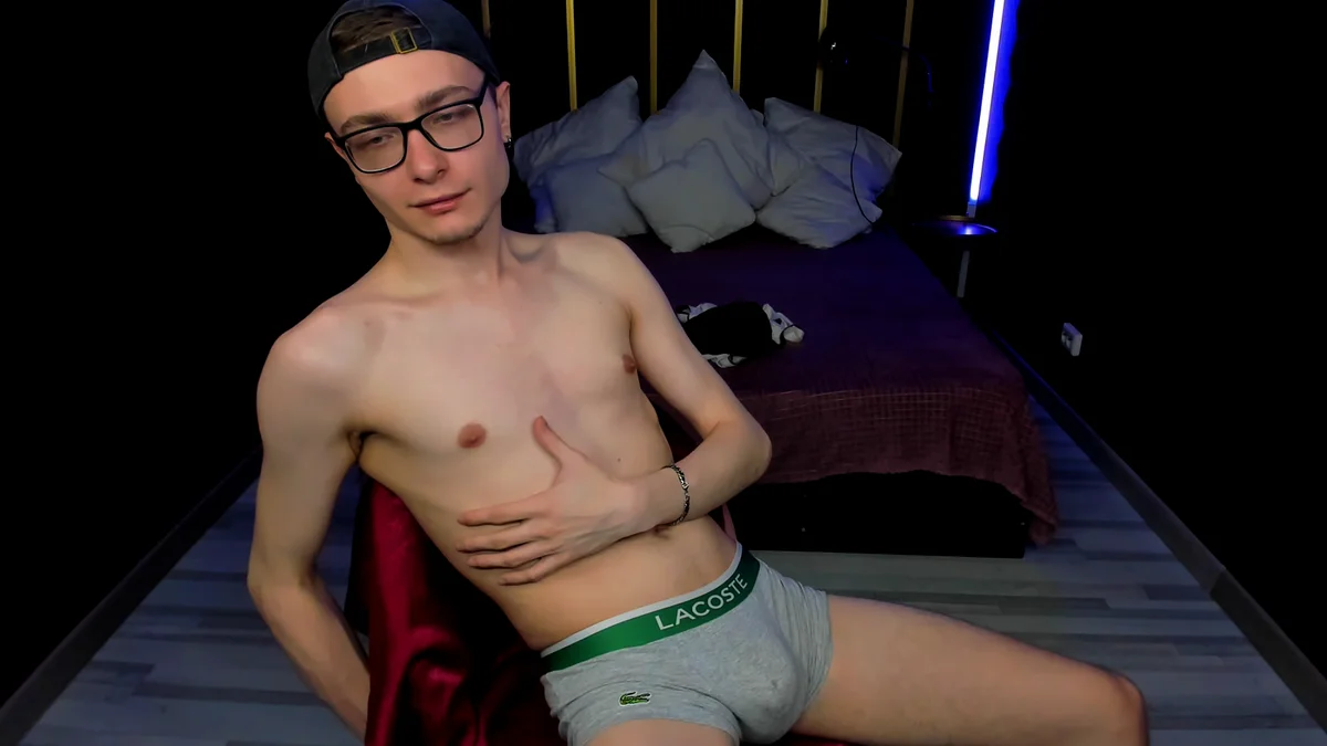 Трендове зображення  9042 Emmit_Barker
