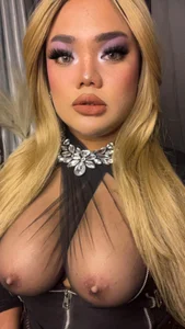 AlwaysHornyMia Public Pic