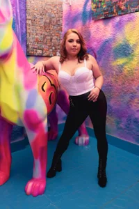 LizzRouse I'm your favorite color Immagine  4