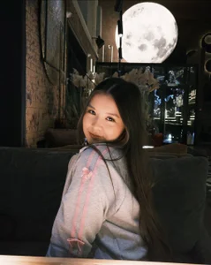 AlberthaEscue Blooming Season 🌸 Pic 3