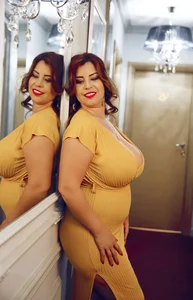 Public od BustyGizelle  5 snímek