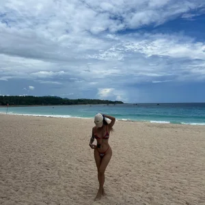 Femme_fatale69 kullanıcısının Beach with me?🌊🏝️ albümü -  fotoğraf