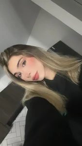 Madison_MedinaのNew lookの枚の写真