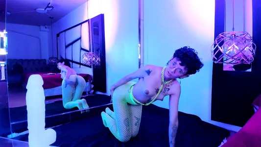 Calioperoux exciting neon show for you Billede 4