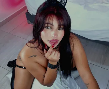 Bunny de Zarahcarter  2 Imagens