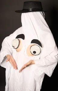 Angela_Torres_ Between the Forbidden and the Supernatural ❤ Bilde