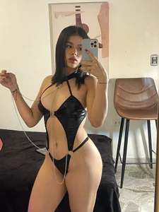 Just Me💓 od SophieCollins_1  5 snímek