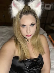 beastinthebeauty90 Public Pic 5