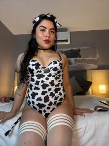 Isabella_Rios_ Milk show 🔥💗 Pic 2