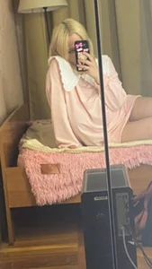 B_Ratz's cute Sex Photo 2