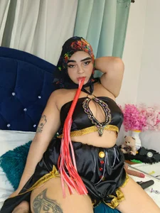 Inaya_Khalifa I love the fetish of being brutally spanked 💥 Εικόνα