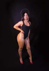 Lunna_Foxx_ 🍫 Sweet skin, dangerous hips. Pic 3