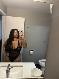IceeStellaDior's Where the party STARTS Sex Photo 2