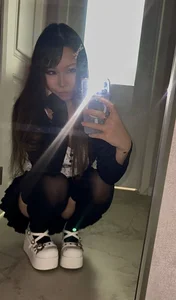 MiaSavageQueen Public Pic