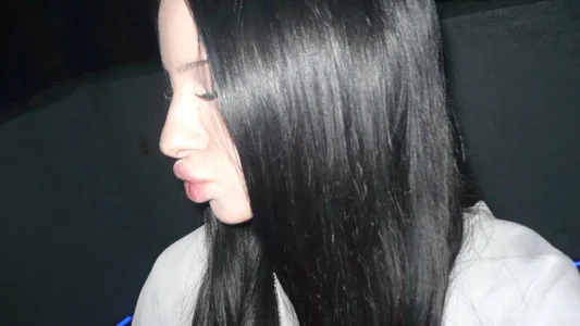 aftermenothing Kiss Billede