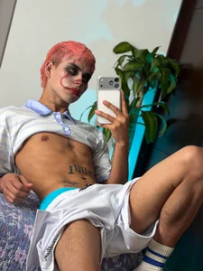 lukasstrong_のClown 🤡 hit 🔥の 2枚の写真