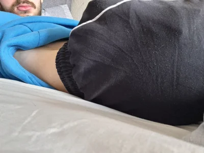 virginhairyboy20 kullanıcısının A Horny dayy albümü -  6 fotoğraf
