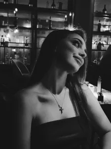 _julia_wonderful_ iam Pic 2