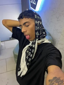 Alee de CUTE_BOYS2026  4 Imagens