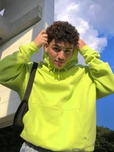 NaxttanのLooking goodの枚の写真