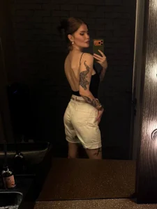 lulavelle Public Pic