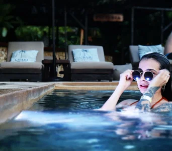 Abbie_Jones_1 Be my company today Billede