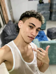 yulian_vasquez kullanıcısının Say My Name albümü -  7 fotoğraf