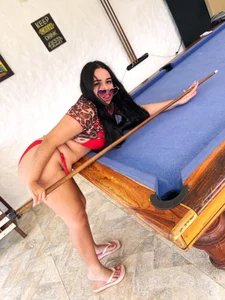 melaniecooperr DO YOU PLAY? 🌺 Pic 5