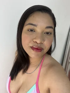 Yenessi_Urrutia Public Εικόνα 3