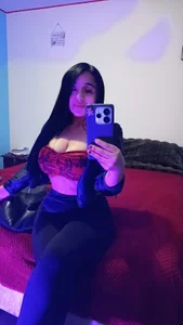 miaboobss hi টি ছবি