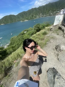 peiton_steele7 👙 Pic 4