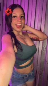 Virgin-Totona: Public ( 4 фото)