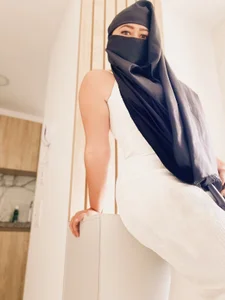 Amyraa_ Public Pic 5