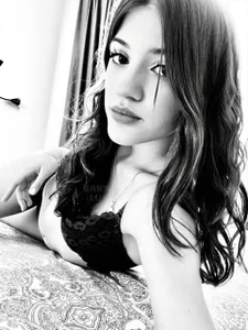 sweetsEmily Home Pic 5