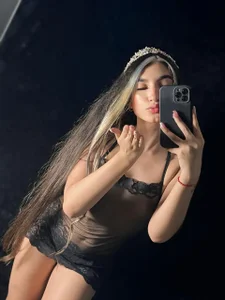 CharloteBrown_ ME 💞 Pic 5