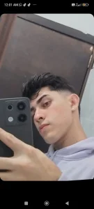 Dyla_n18 Public টি ছবি